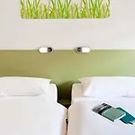 Ibis Budget Rouen Nord Hotel 2*