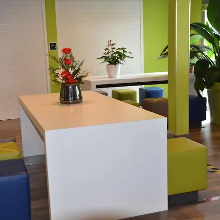 Ibis Budget Rouen Nord Отель 2*